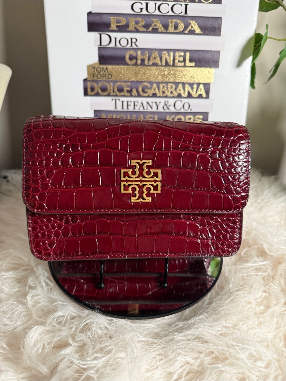 Tory Burch NWTs Britten Croc Adjustable Shoulder Bag
